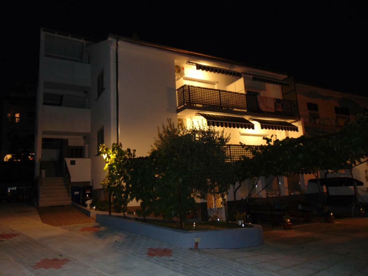 Apartments Marija Malinska Exteriér fotografie